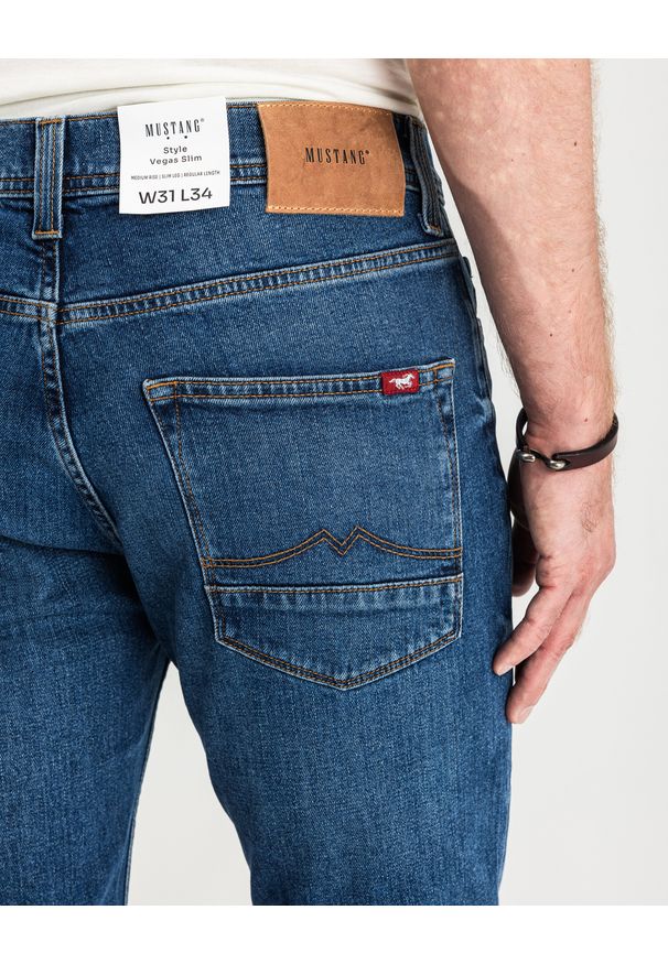 Mustang - MUSTANG VEGAS SLIM MĘSKIE SPODNIE JEANSOWE JEANSY DŻINSY DENIM BLUE 1015043 5000 702. Okazja: na co dzień. Styl: klasyczny, casual, elegancki
