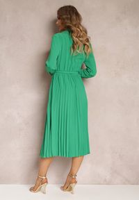 Renee - Zielona Koszulowa Sukienka z Paskiem i Plisowanym Dołem Walisa. Kolor: zielony. Materiał: materiał. Typ sukienki: koszulowe #2