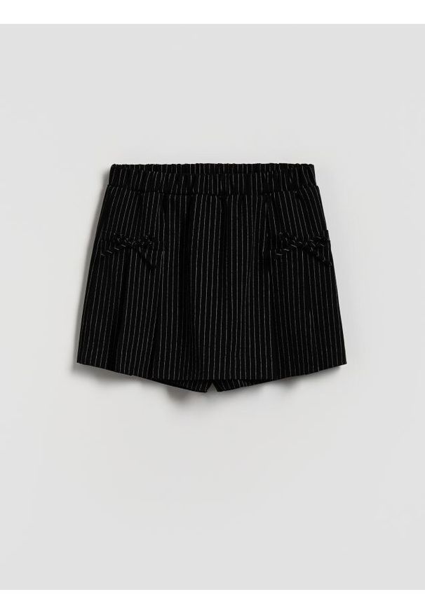 Reserved - Spódnico-szorty z kokardkami - czarny. Kolor: czarny. Materiał: tkanina, wiskoza