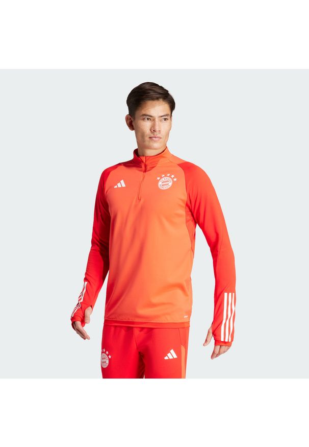 Bluza do piłki nożnej męska Adidas FC Bayern Tiro 23 Training. Kolor: biały, wielokolorowy, czerwony. Materiał: materiał