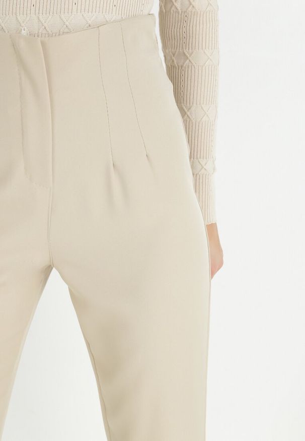 Born2be - Jasnobeżowe Spodnie Cygaretki High Waist Caphe. Okazja: na co dzień. Stan: podwyższony. Kolor: beżowy. Styl: elegancki, casual