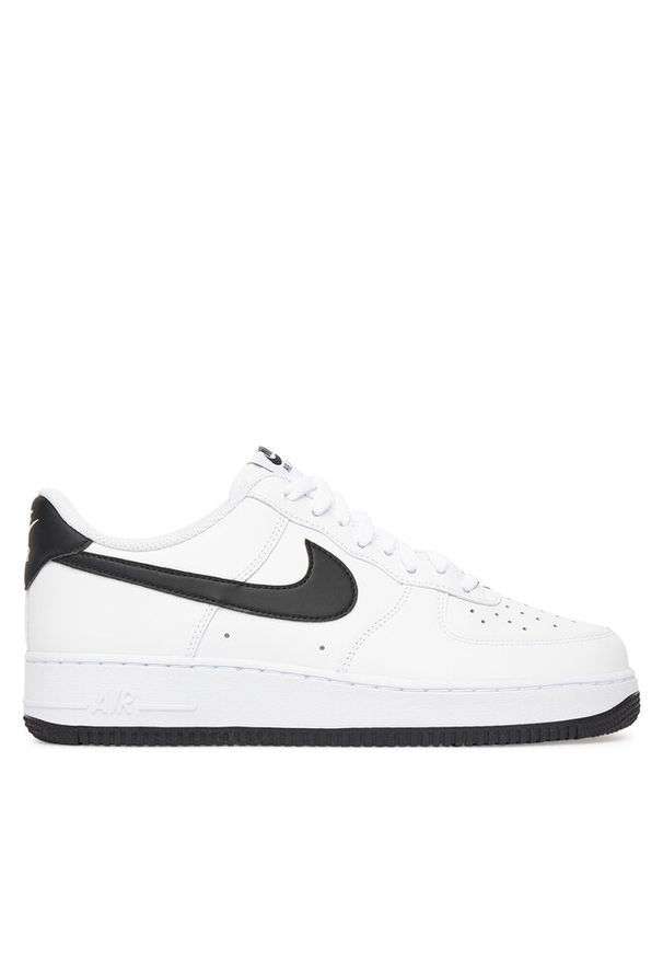 Sneakersy Nike. Kolor: biały. Model: Nike Air Force