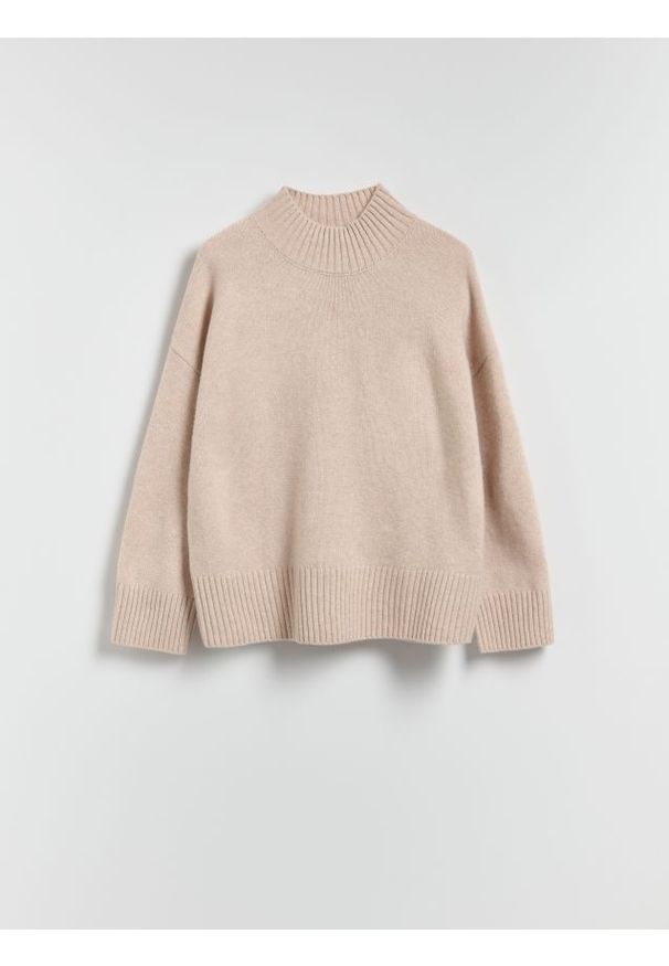 Reserved - Wełniany sweter - beżowy. Kolor: beżowy. Materiał: wełna