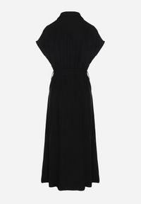 Born2be - Czarna Sukienka Koszulowa z Wiskozy i Lnu Wiązana w Talii z Kieszeniami Efrasira. Okazja: na co dzień. Kolor: czarny. Materiał: len, wiskoza. Typ sukienki: koszulowe. Styl: casual, elegancki #5