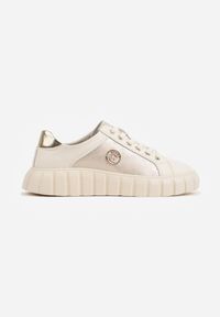 Born2be - Beżowo-Złote Sneakersy ze Skóry Naturalnej na Niskiej Platformie z Metalowymi Akcentami Rilmi. Okazja: na co dzień. Kolor: beżowy. Materiał: skóra. Obcas: na platformie #5