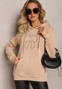 Renee - Beżowa Bluza Wykończona Polarem z Nadrukiem i Kapturem Nimba. Kolor: beżowy. Materiał: polar. Wzór: nadruk #2