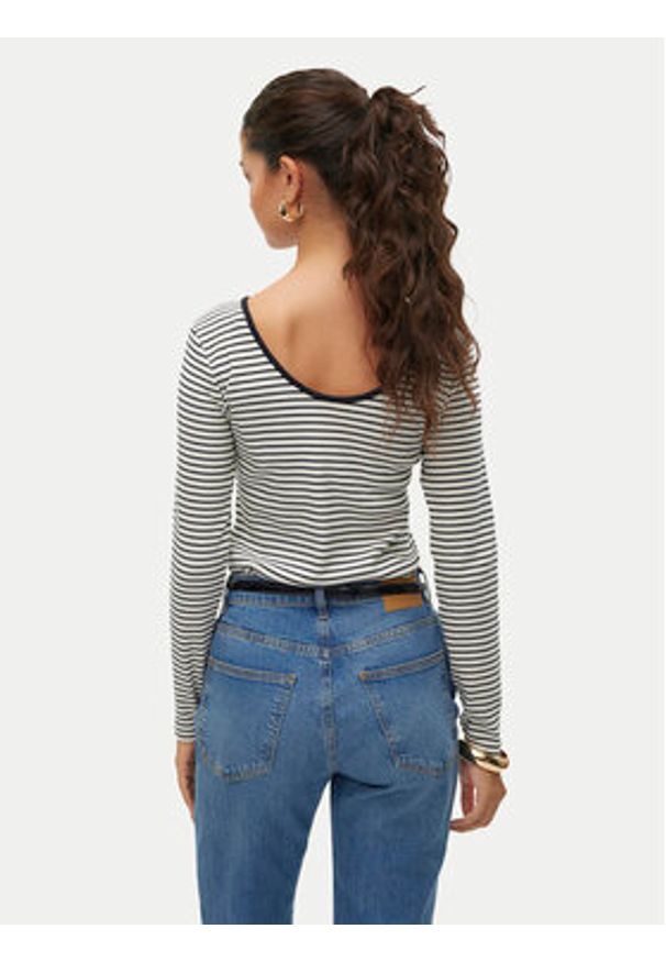 Vero Moda Bluzka Chloe 10314406 Biały Slim Fit. Kolor: biały. Materiał: bawełna