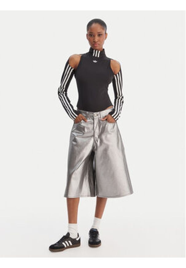 Adidas - adidas Szorty jeansowe Firebird Jorts KD2930 Srebrny Regular Fit. Kolor: srebrny. Materiał: bawełna