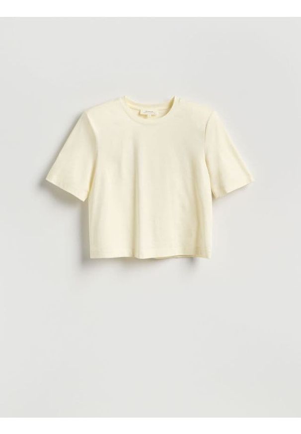 Reserved - T-shirt boxy z domieszką jedwabiu - złamana biel. Materiał: jedwab. Długość: krótkie