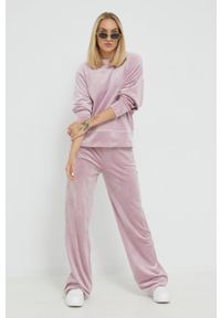 Fila bluza damska kolor różowy gładka. Kolor: różowy. Materiał: welur. Długość rękawa: długi rękaw. Długość: długie. Wzór: gładki #5