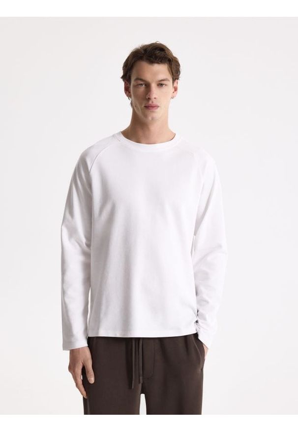 Reserved - Longsleeve super slim fit - biały. Kolor: biały. Materiał: dzianina, bawełna. Długość rękawa: długi rękaw