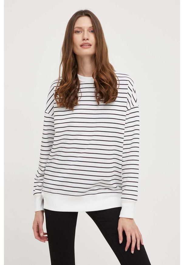 Answear Lab bluza bawełniana damska kolor biały wzorzysta. Kolor: biały. Materiał: bawełna. Długość rękawa: długi rękaw. Długość: długie. Styl: wakacyjny