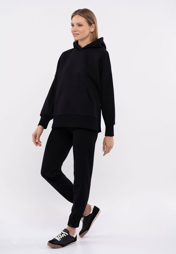 Volcano - Bluza oversize B-LOVE. Typ kołnierza: kaptur. Materiał: poliester, bawełna, dresówka, materiał. Wzór: napisy, aplikacja, haft