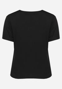 Born2be - Czarny T-shirt Koszulka z Krótkim Rękawem z Dekoltem Ozdobionym Koronką i Cyrkoniami Novilla. Okazja: na co dzień. Kolekcja: plus size. Kolor: czarny. Materiał: koronka. Długość rękawa: krótki rękaw. Długość: krótkie. Wzór: aplikacja, koronka. Styl: klasyczny, casual, elegancki #7
