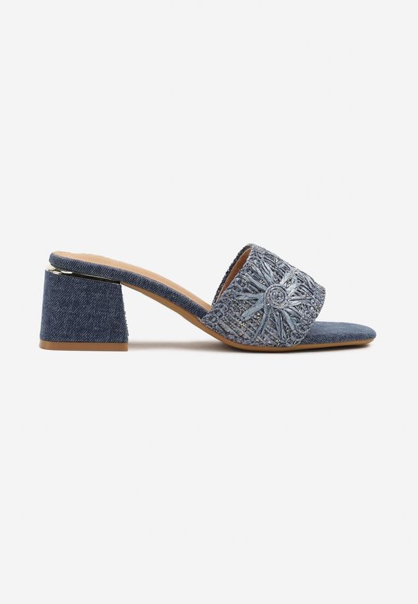 Born2be - Niebieskie Klapki Vices na Słupku Haftem z Metaliczną Nicią Isiriva. Okazja: na co dzień. Kolor: niebieski. Materiał: jeans. Wzór: haft. Obcas: na słupku. Styl: casual