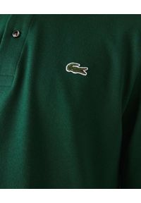 Lacoste - LACOSTE - Zielona koszulka polo z długim rękawem Regular Fit. Typ kołnierza: polo. Kolor: zielony. Materiał: bawełna. Długość rękawa: długi rękaw. Długość: długie. Styl: klasyczny #2
