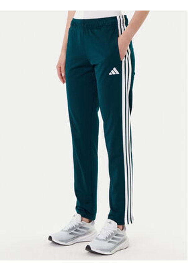 Adidas - adidas Dres Essentials 3-Stripes JX0505 Zielony Regular Fit. Kolor: zielony. Materiał: syntetyk