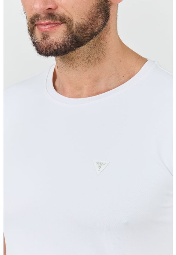 Guess - GUESS Biały męski t-shirt New Tech Str T, Rozmiar L. Kolor: biały