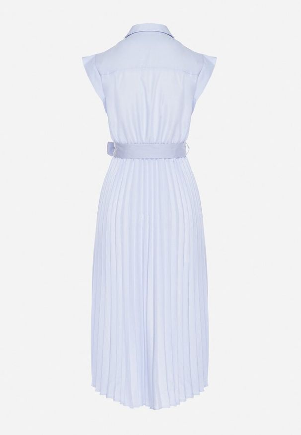 Born2be - Jasnoniebieska Plisowana Sukienka z Bawełną i Paskiem Lireviere. Okazja: na co dzień. Kolor: niebieski. Materiał: bawełna. Styl: casual, elegancki
