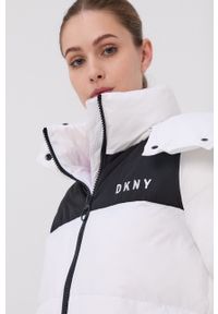 DKNY - Dkny - Kurtka. Kolor: biały. Materiał: tkanina. Wzór: gładki. Sezon: zima #4