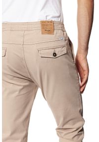 Wrangler - WRANGLER SPODNIE MĘSKIE DRAWSTRING CHINO CAMEL WASHED W16DP749J $. Materiał: materiał #6