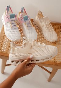 Born2be - Beżowe Siateczkowe Buty Sportowe Sneakersy na Grubej Tłoczonej Podeszwie Luriane. Okazja: na co dzień. Kolor: beżowy. Materiał: materiał, jeans