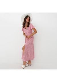 Mohito - Czerwona sukienka maxi z rozcięciem - Różowy. Kolor: różowy. Długość: maxi #1