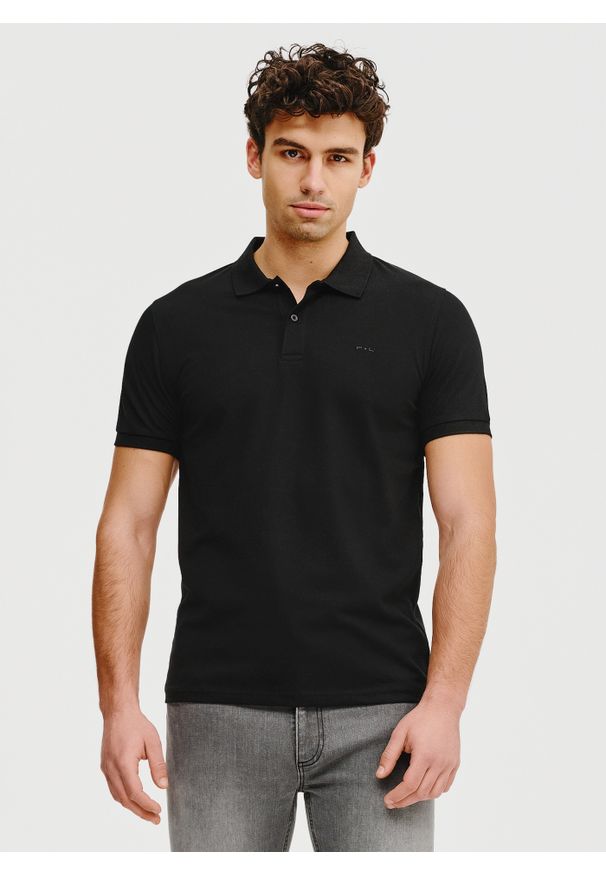 Pako Lorente - PAKO LORENTE – Czarny t-shirt polo. Typ kołnierza: polo. Kolor: czarny. Materiał: bawełna, elastan