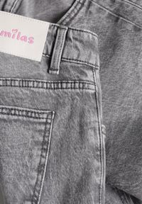 Renee - Szare Szerokie Jeansy z Bawełny High Waist Ozdobione Przetarciami Orryna. Okazja: na co dzień. Stan: podwyższony. Kolor: szary. Wzór: aplikacja. Styl: casual #4