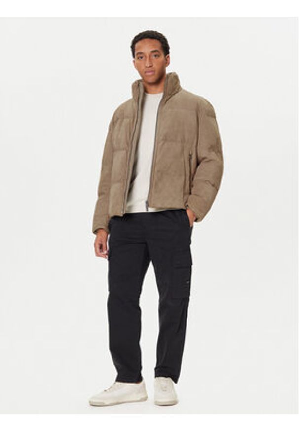 BOSS Kurtka skórzana Jocamp 50547546 Beżowy Relaxed Fit. Kolor: beżowy. Materiał: skóra