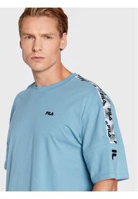 Fila T-Shirt Brittnau FAM0194 Niebieski Relaxed Fit. Kolor: niebieski. Materiał: bawełna