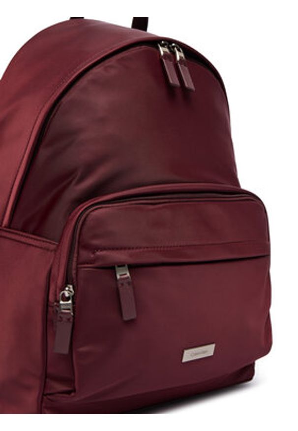 Calvin Klein Plecak Sleek Round LV04D3143G Bordowy. Kolor: czerwony. Materiał: materiał