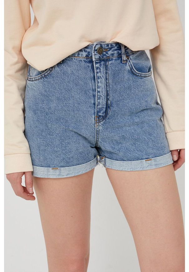 Answear Lab szorty jeansowe damskie gładkie high waist. Okazja: na co dzień. Stan: podwyższony. Kolor: niebieski. Materiał: jeans. Wzór: gładki. Styl: wakacyjny