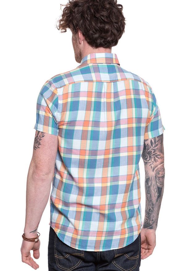 Wrangler - WRANGLER SS 1 PKT BUTTON DOWN TANGERINE W5J2ORXUJ 112130174. Typ kołnierza: button down