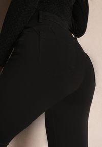 Renee - Czarne Spodnie Skinny Push Up Tham. Okazja: na co dzień. Stan: podwyższony. Kolor: czarny. Materiał: tkanina. Długość: długie. Wzór: jednolity. Styl: casual, glamour #3