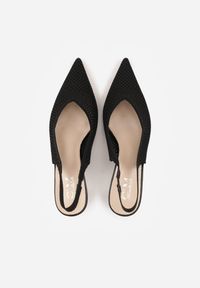 Renee - Czarne Sandały Slingback z Ażurową Cholewką i Szpiczastym Noskiem Beethovia. Okazja: na ślub cywilny, na wesele, na imprezę. Nosek buta: szpiczasty. Kolor: czarny. Materiał: jeans. Szerokość cholewki: normalna. Wzór: ażurowy. Styl: wizytowy #2