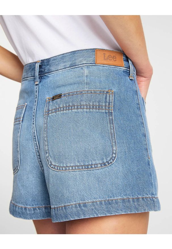 Lee - LEE PATCHPOCKET SHORT DAMSKIE SZORTY JEANSOWE L30RLJIL 112106591. Materiał: jeans