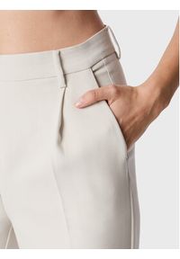 Bruuns Bazaar Spodnie materiałowe Cindysus BBW2595 Beżowy Slim Fit. Kolor: beżowy. Materiał: syntetyk, wiskoza, materiał