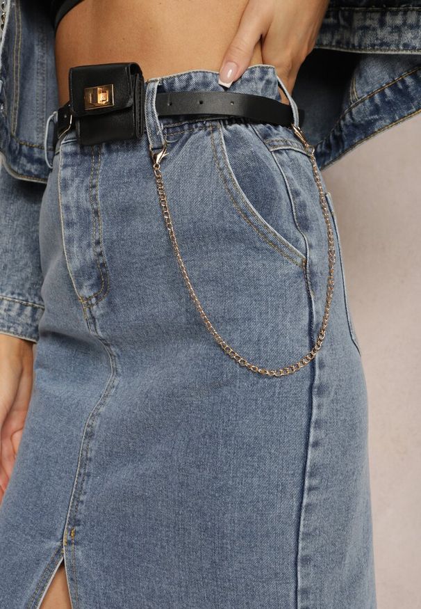 Renee - Niebieska Ołówkowa Spódnica Jeansowa z Rozcięciem i Paskiem z Saszetką Misitra. Kolor: niebieski. Materiał: jeans
