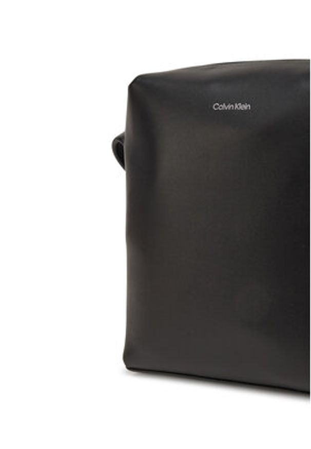 Calvin Klein Saszetka Ck Premium Leather Reporter S K50K512887 Czarny. Kolor: czarny. Materiał: skóra