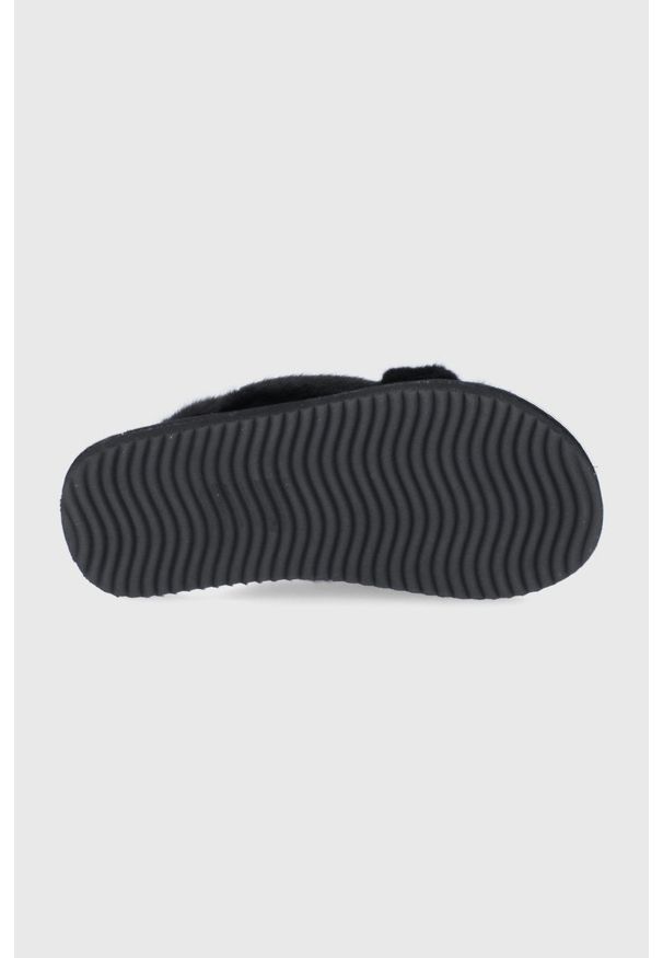 Flip*Flop Kapcie kolor czarny. Kolor: czarny. Materiał: guma, materiał. Wzór: gładki