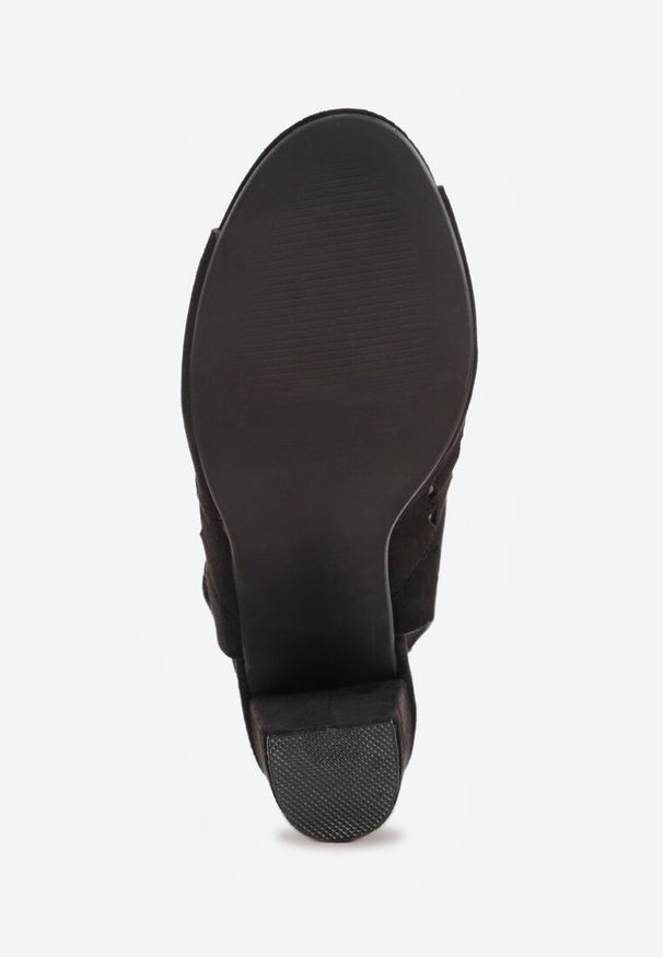 Renee - Czarne Ażurowe Sandały na Słupku Vices ze Skórzaną Wkładką Linetelia. Okazja: na imprezę. Zapięcie: rzepy. Kolor: czarny. Materiał: skóra. Wzór: ażurowy. Obcas: na słupku. Styl: elegancki, klasyczny, wizytowy