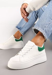 Renee - Biało-Zielone Sneakersy na Grubej Podeszwie Yarna. Okazja: na co dzień. Kolor: biały