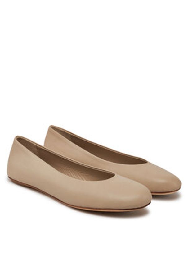 Weekend Max Mara Baleriny 2515521074600 Beżowy. Kolor: beżowy. Materiał: skóra