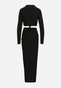 Born2be - Czarna Sukienka Koktajlowa Ozdobiona Wycięciem Marszczeniem w Talii i Rozcięciem na Nogę Ilizia. Okazja: na imprezę. Kolor: czarny. Wzór: aplikacja. Typ sukienki: proste. Styl: wizytowy #6