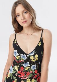 Born2be - Czarna Sukienka Eirevianna. Kolor: czarny. Materiał: koronka. Długość rękawa: na ramiączkach. Wzór: kwiaty #2