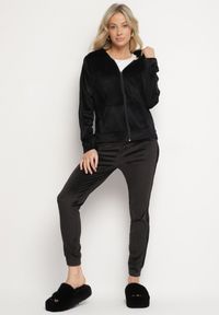 Born2be - Czarny Komplet Dresowy 2-częściowy z Bluzą i Spodniami Zeimetta. Kolor: czarny. Materiał: dresówka #5