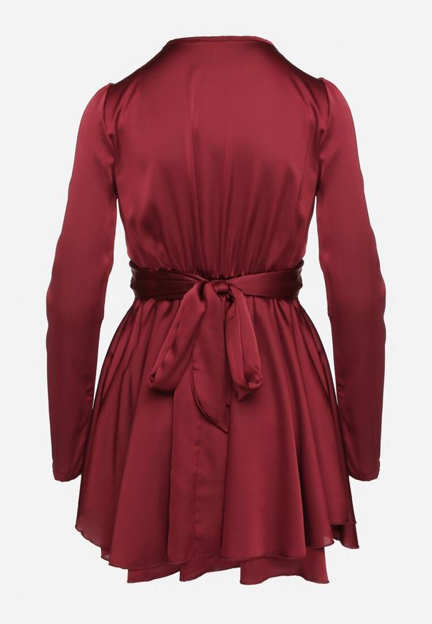 Born2be - Bordowa Satynowa Sukienka Mini z Głębokim Dekoltem i Wiązaniem z Tyłu Liadan. Okazja: na imprezę. Kolor: czerwony. Materiał: satyna. Styl: elegancki. Długość: mini