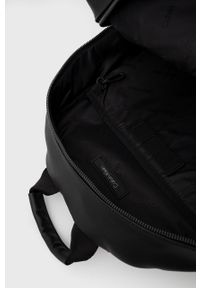 Calvin Klein plecak męski kolor czarny duży gładki. Kolor: czarny. Materiał: materiał, włókno. Wzór: gładki
