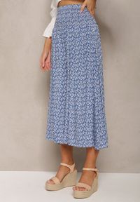 Renee - Niebieskie Bawełniane Spodnie Culottes z Szeroką Gumką w Pasie i Kwiatowym Printem Pellagia. Okazja: na co dzień. Kolor: niebieski. Materiał: bawełna. Wzór: kwiaty, nadruk. Styl: casual #7